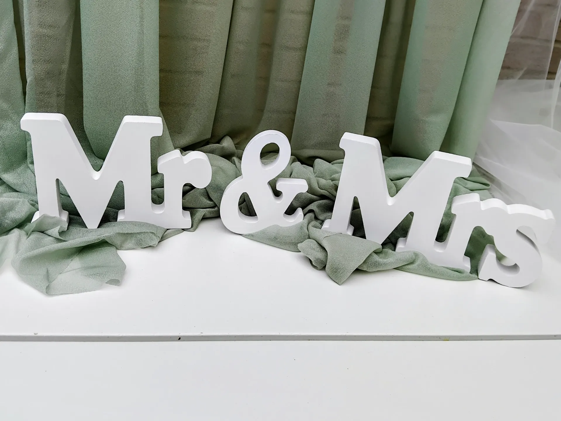 Décoration “MR & MRS” à poser