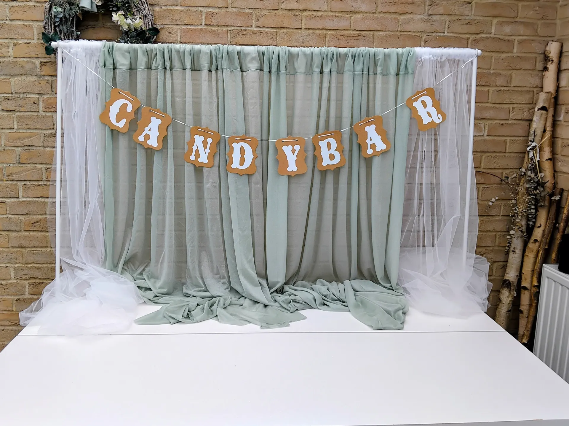 Cadre décoratif de table, support blanc, set avec tulle
