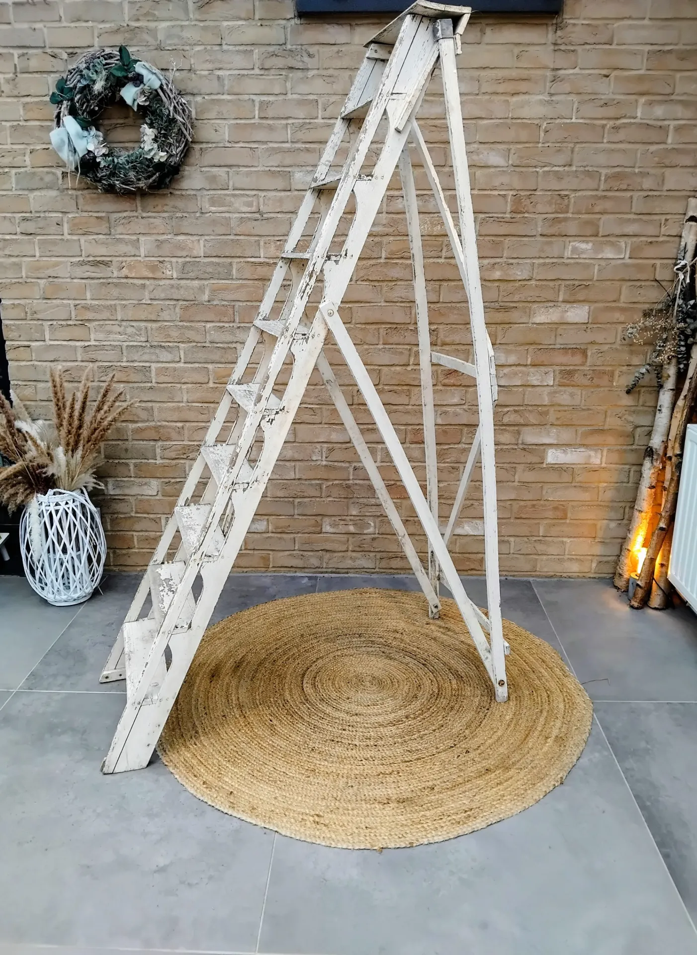 Échelle vintage blanche