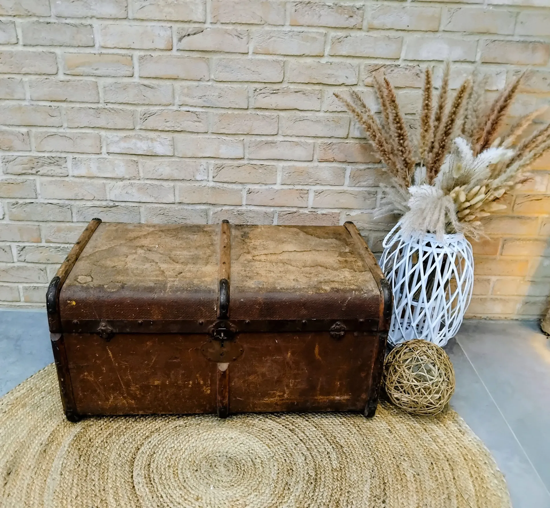 Vieille valise vintage (~100 ans) - Idéale comme décoration, coffret cadeau ou coffre à déguisements pour les fêtes